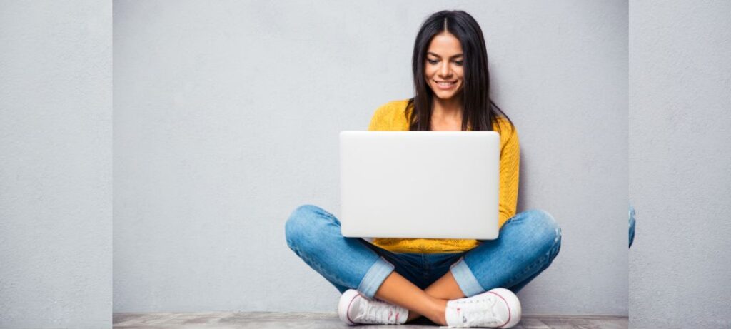 woman with laptop